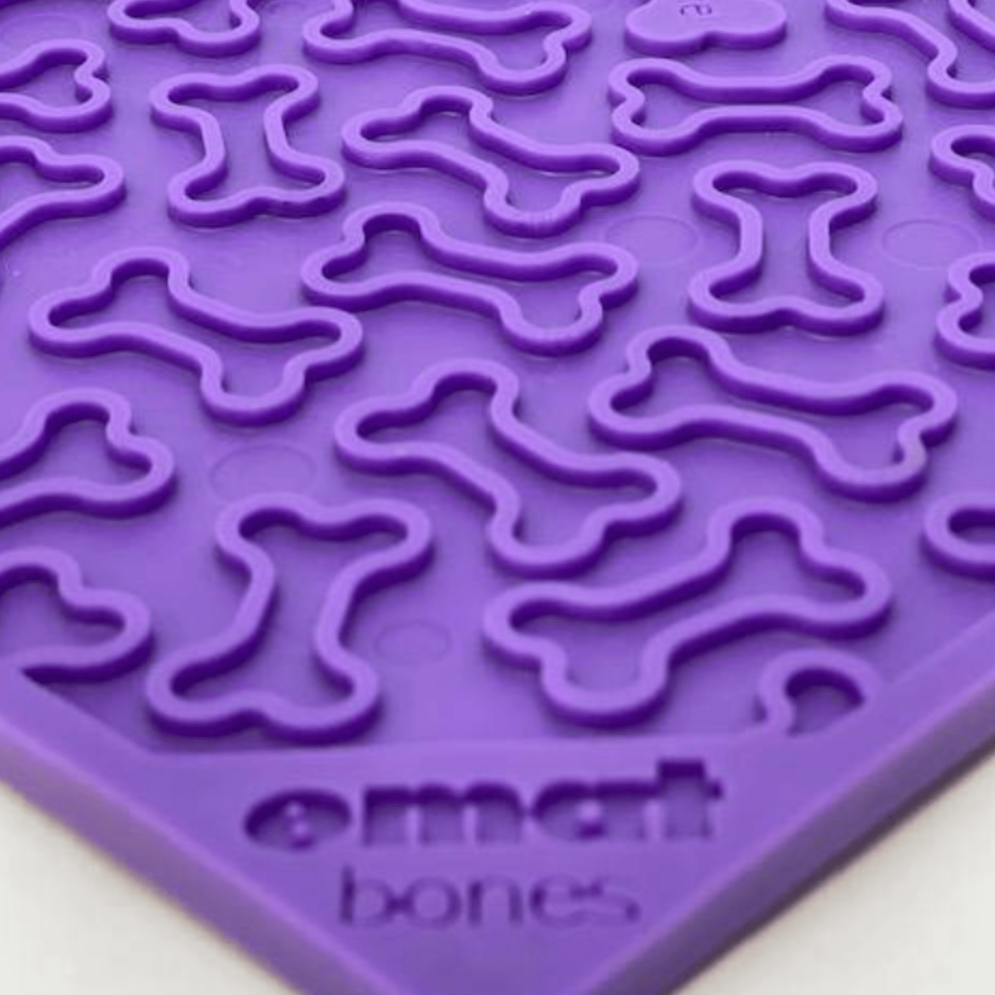 SodaPup Dog Lick Mats – Dog Lick Mats Large Purple Dog Bone Closeup2