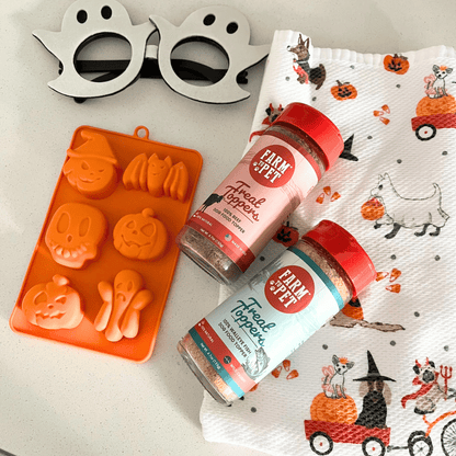 SodaPup Silicone Dog Treat Molds – FarmtoPet DogFoodMolds OrangeHalloween FilledMold 2