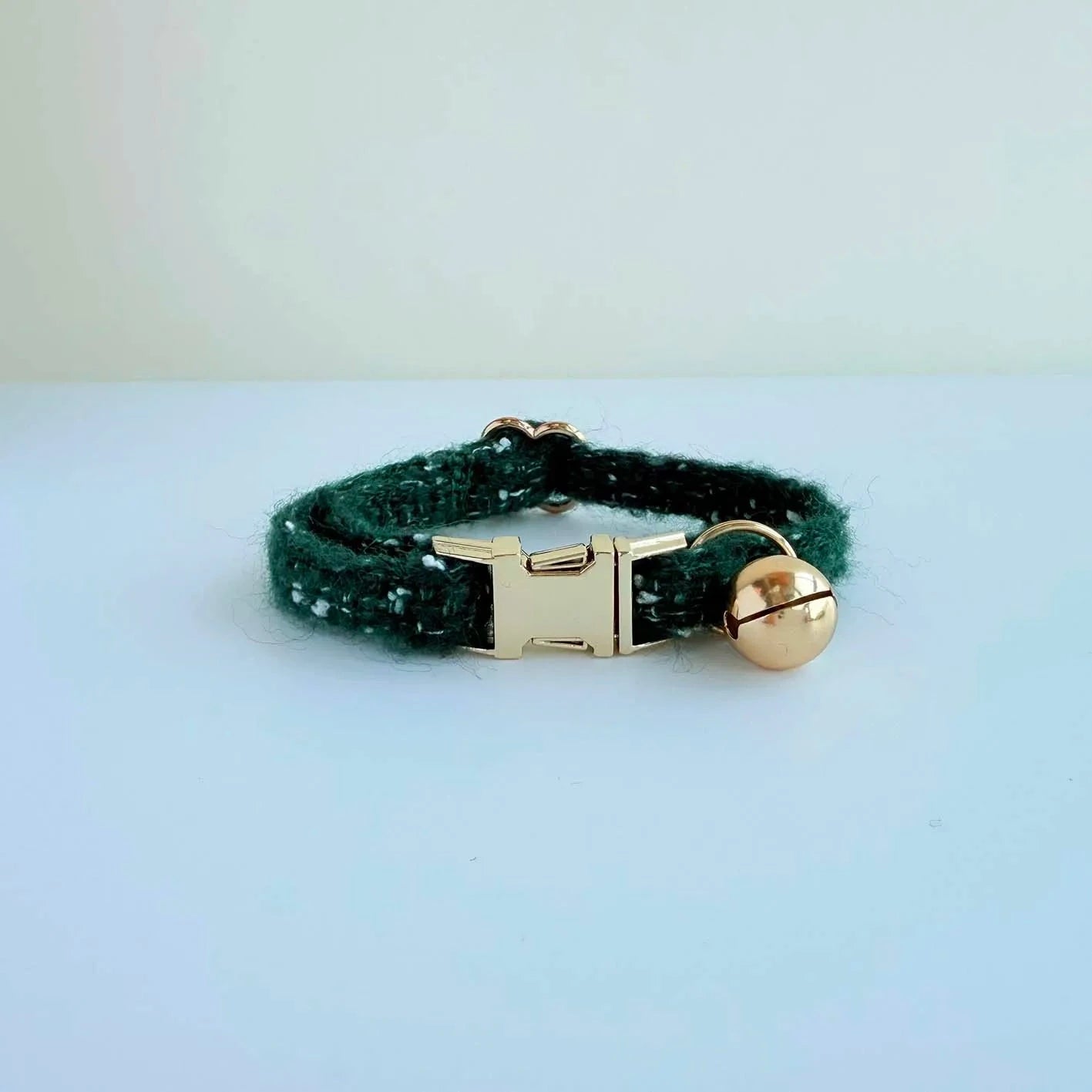 Christmas Knitted Cat Collar – Adjustable Bell Pet Accessory