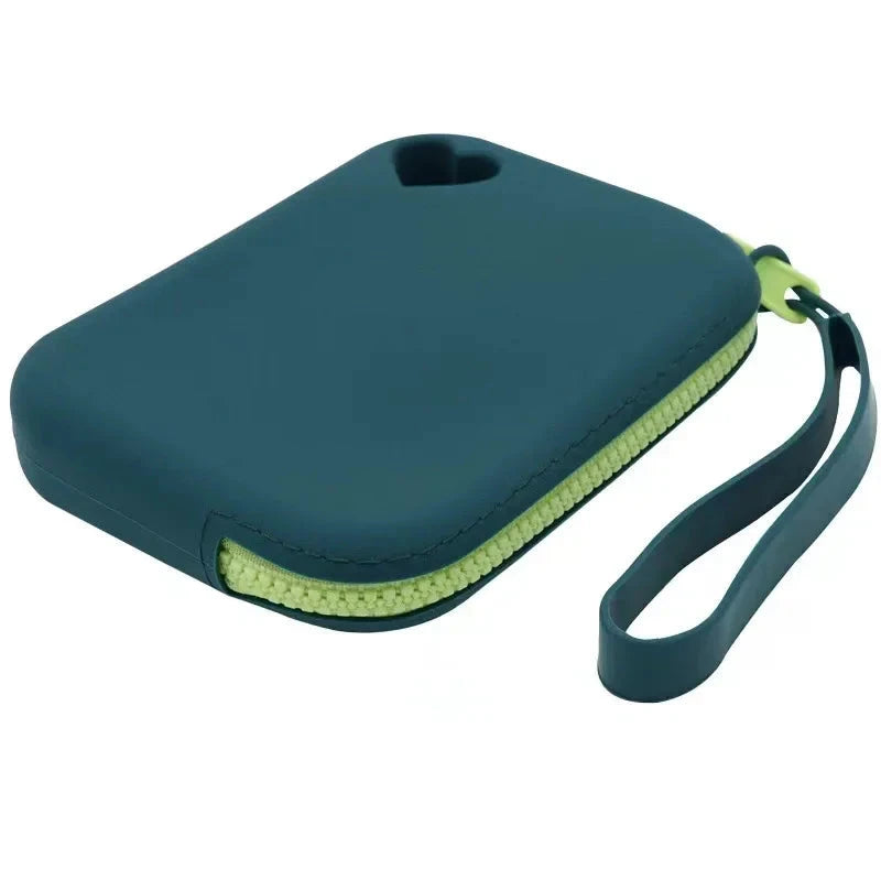 Portable Silicone Dog Treat Pouch – Hands-Free Waterproof Training Bag