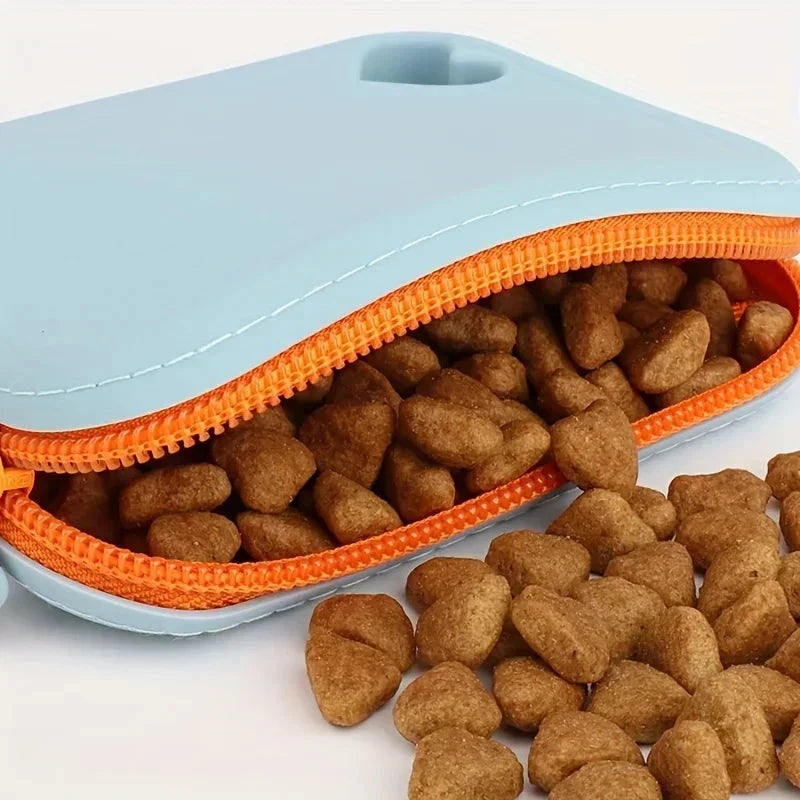 Portable Silicone Dog Treat Pouch – Hands-Free Waterproof Training Bag
