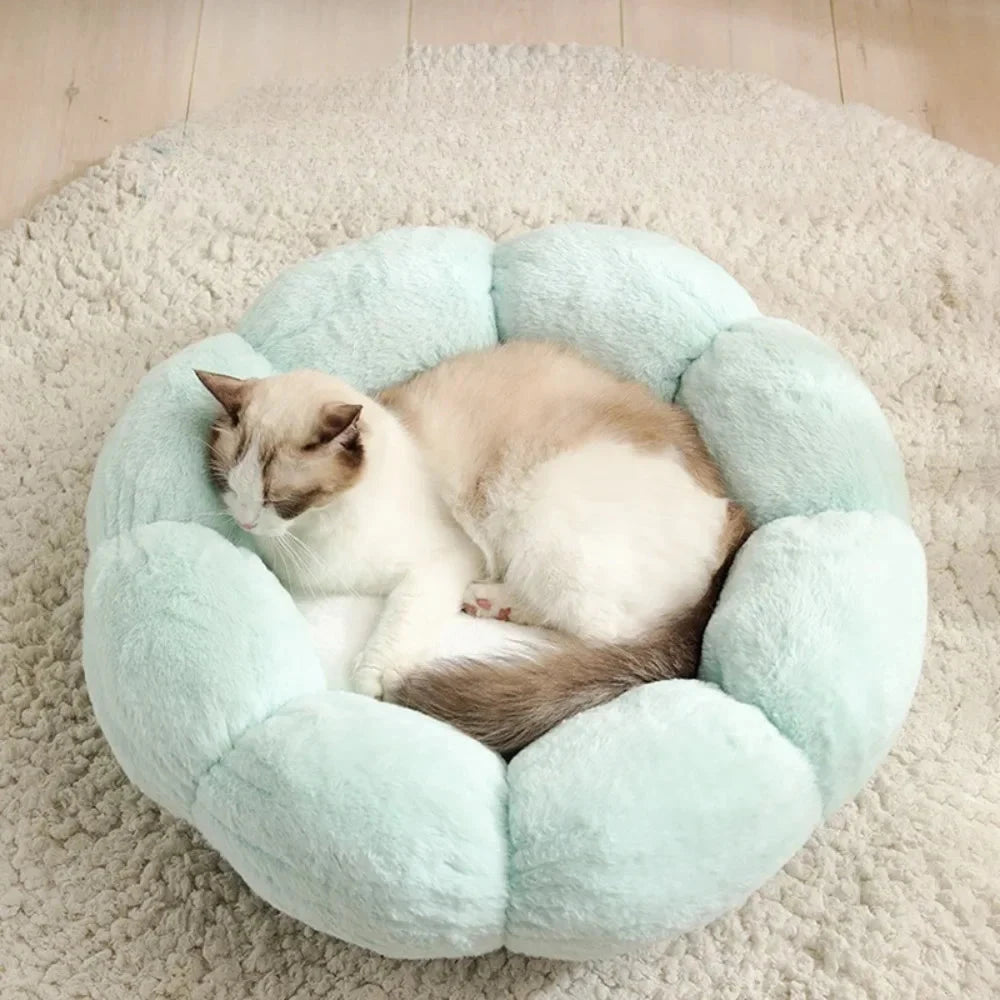 60CM Flower-Shaped Plush Cat & Dog Bed – Super Soft Pet Cushion